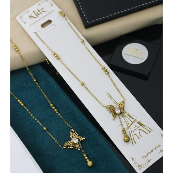 klitz crystal minimal Butterfly charm shake chain..
