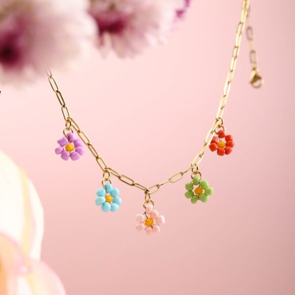 Daisy Charm Chain