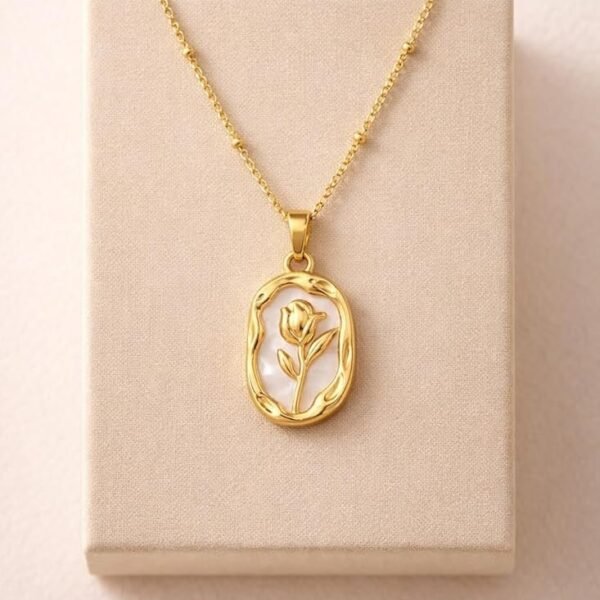 Bauble Cluster Gold Rose Pendant Necklace Chain for Girl's